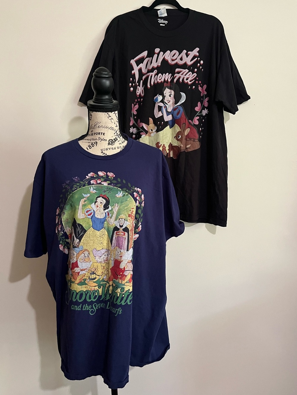 Disney Snow White 7 Dwarfs Tshirt Fairest Of Them All Cartoon Graphic Tee 2 pack